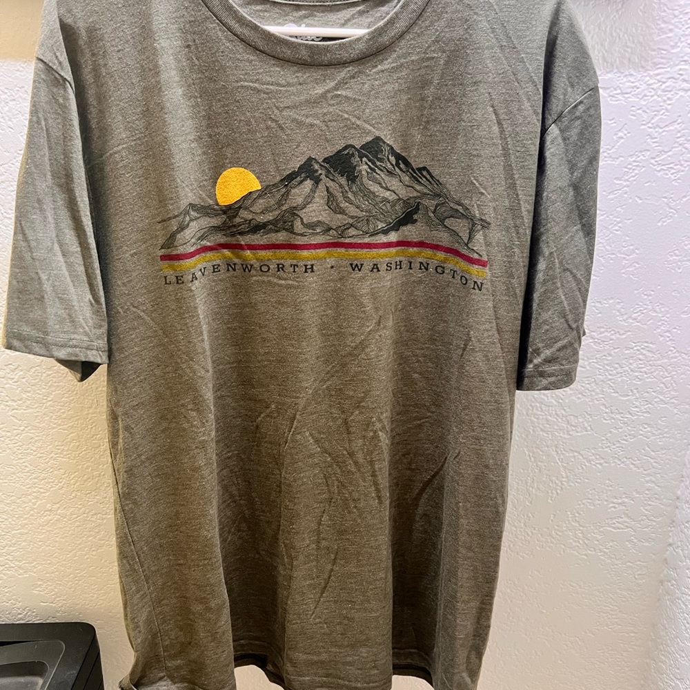 Leavenworth Washington light green T-Shirt
